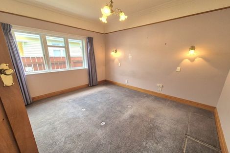 Photo of property in 22 Rossiter Avenue, Waterloo, Lower Hutt, 5011