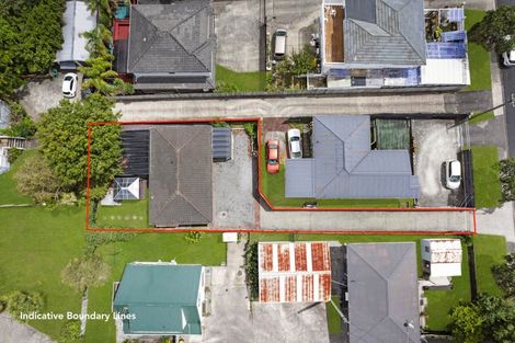 Photo of property in 69a Awaroa Road, Sunnyvale, Auckland, 0612