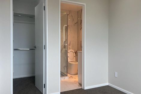 Photo of property in 83b Hutchinsons Road, Bucklands Beach, Auckland, 2014