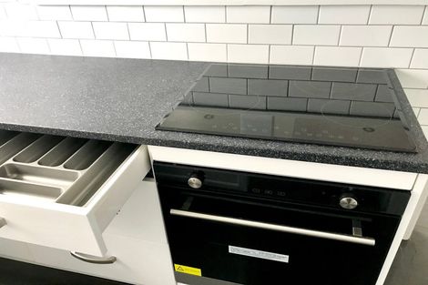 Photo of property in 50 Townsend Road, Miramar, Wellington, 6022