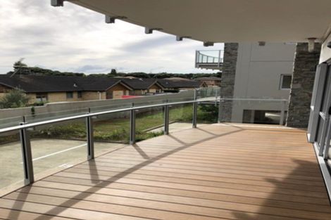 Photo of property in 304/252 Centreway Road, Orewa, 0931