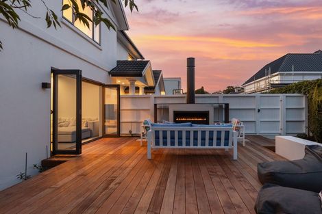 Photo of property in 97b Fendalton Road, Fendalton, Christchurch, 8014