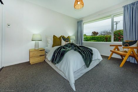 Photo of property in 29 Liverton Crescent, Bishopdale, Christchurch, 8053