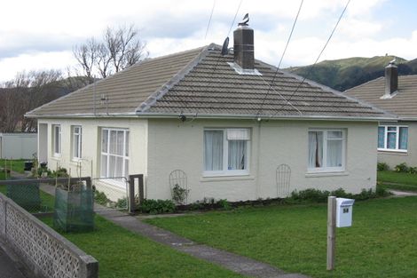 Photo of property in 54 Wainuiomata Road, Wainuiomata, Lower Hutt, 5014