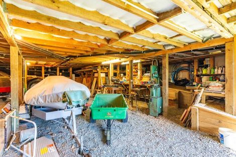 Photo of property in 20 Manganese Point Road, Tamaterau, Whangarei, 0174