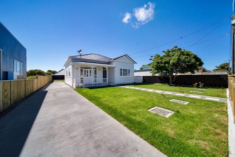 Photo of property in 56 Vogel Street, Hawera, 4610