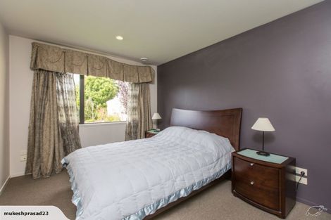 Photo of property in 1/18 Alicante Avenue, Hillpark, Auckland, 2102