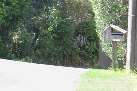 Photo of property in 2/17 Masterton Road, Rothesay Bay, Auckland, 0630