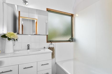 Photo of property in 34 Sunvale Place, Gate Pa, Tauranga, 3112