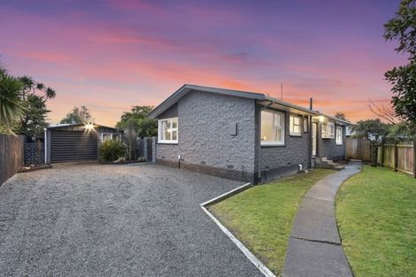 Photo of property in 15 Inca Place, Redwood, Christchurch, 8051
