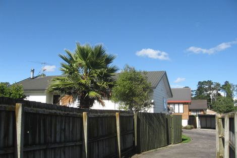 Photo of property in 1/6 De Quincey Terrace, Highland Park, Auckland, 2010