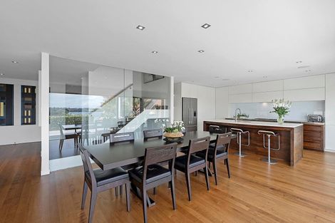 Photo of property in 306 Hurstmere Road, Takapuna, Auckland, 0622