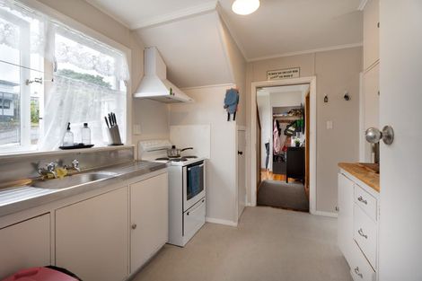 Photo of property in 24 Derby Place, Cannons Creek, Porirua, 5024