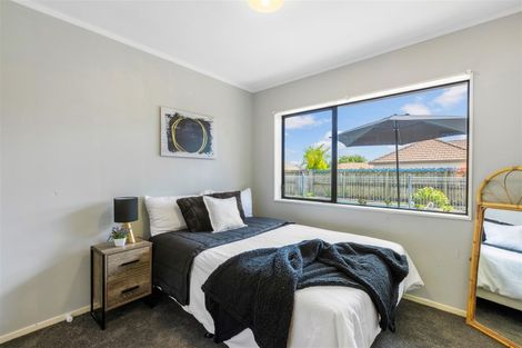 Photo of property in 13 Seneca Court, Golflands, Auckland, 2013