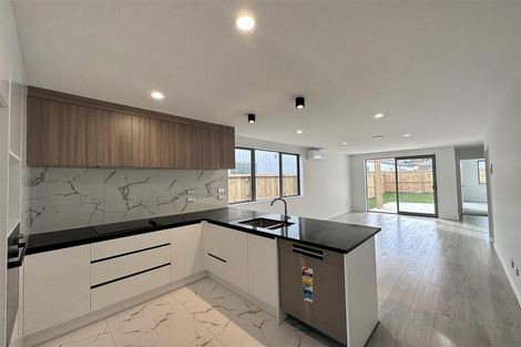 Photo of property in 8 Heihei Street, Papakura, 2110