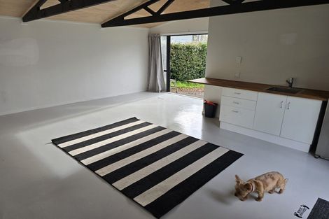 Photo of property in 11 Dellwood Avenue, Henderson, Auckland, 0612