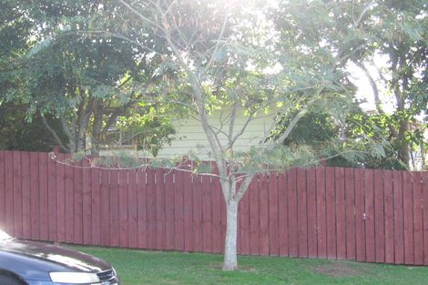 Photo of property in 4 Landow Place, Henderson, Auckland, 0612