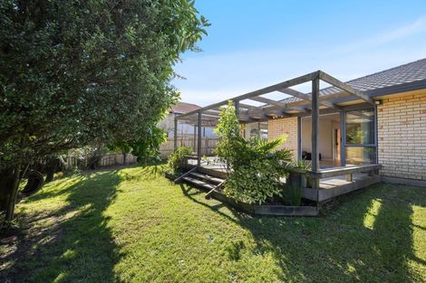 Photo of property in 18 Brittany Drive, Henderson, Auckland, 0612