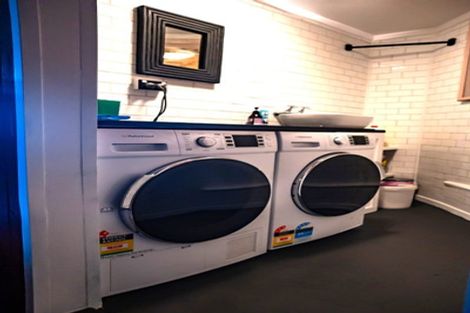 Photo of property in 11 Ure Street, South Hill, Oamaru, 9400