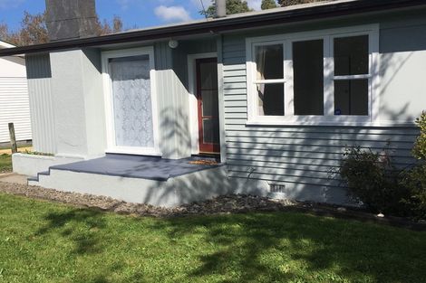 Photo of property in 86 Brandon Street, Featherston, 5710