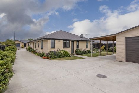 Photo of property in 16 Cressy Place, Darfield, 7510