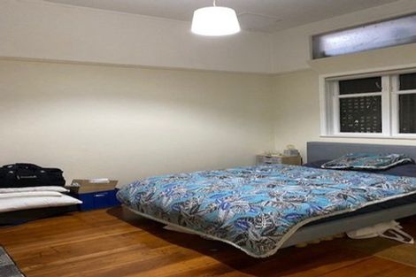 Photo of property in 51 Hawker Street, Mount Victoria, Wellington, 6011