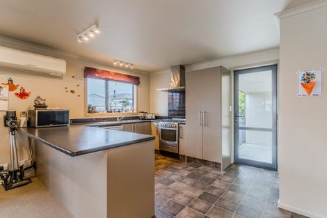 Photo of property in 13 Elderlee Street, Milton, 9220