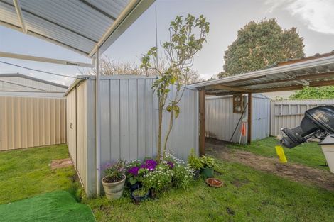 Photo of property in 12 Whitby Avenue, Whitianga, 3510