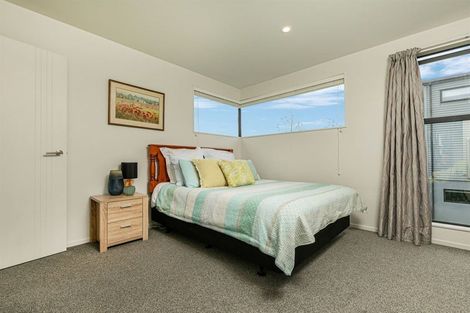 Photo of property in 21 Carder Court, Hobsonville, Auckland, 0618