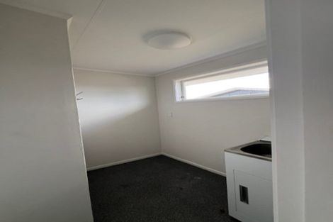 Photo of property in 71 Meadowvale Drive, Levin, 5510