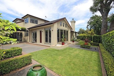 Photo of property in 1b Neeve Place, Taradale, Napier, 4112