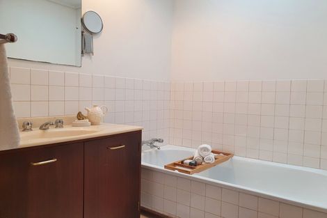 Photo of property in 25 Heatherlea Road East, Levin, 5571