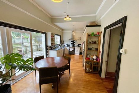 Photo of property in 17 Emerson Street, Berhampore, Wellington, 6023