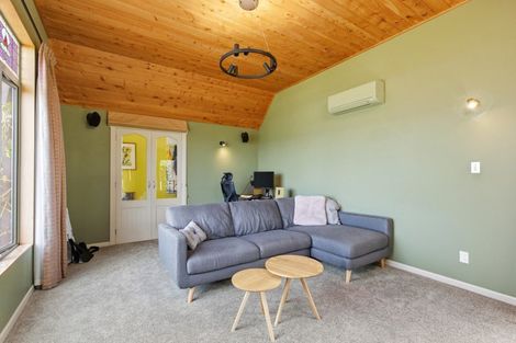 Photo of property in 111a The Ridgeway, Mornington, Wellington, 6021