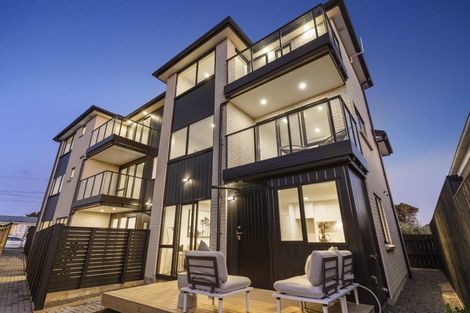 Photo of property in 64c Yeovil Road, Te Atatu Peninsula, Auckland, 0610