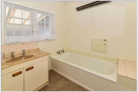 Photo of property in 41 Willis Road, Papakura, 2110