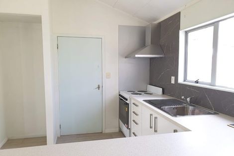 Photo of property in 6/35 Springs Road, Parakai, 0830