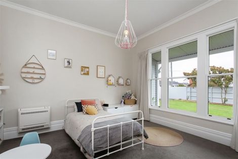 Photo of property in 90 Hawthorne Street, Strowan, Christchurch, 8052