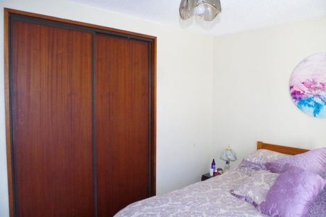 Photo of property in 2/14 Resolution Place, Bryndwr, Christchurch, 8053
