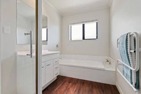 Photo of property in 17 Mccauley Street, Rolleston, 7614