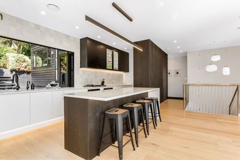 Photo of property in 302 Paremata Road, Whitby, Porirua, 5381