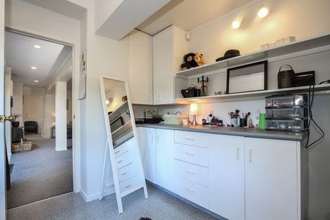 Photo of property in 2/95 Oaktree Avenue, Browns Bay, Auckland, 0630