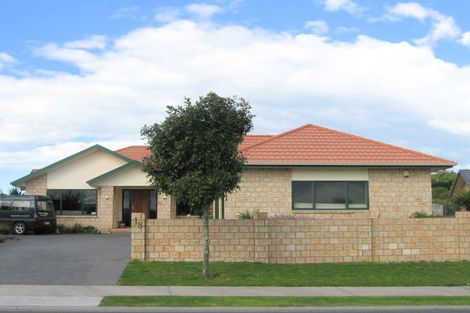 Photo of property in 18 Honeysuckle Lane, Ohauiti, Tauranga, 3112