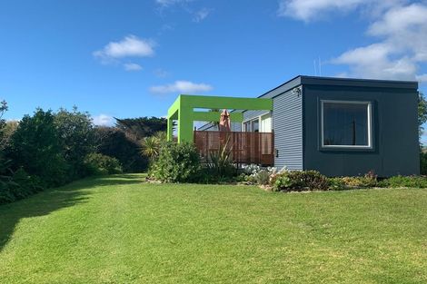 Photo of property in 22 Babbacombe Avenue, Otaki Beach, Otaki, 5512