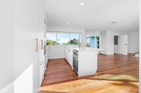 Photo of property in 1 Keith Smith Avenue, Beach Haven, Auckland, 0626