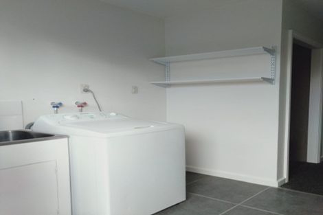 Photo of property in 2/39 Waimairi Road, Upper Riccarton, Christchurch, 8041