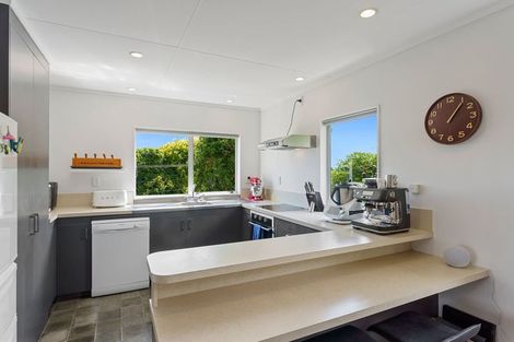 Photo of property in 83 Huia Street, Waikanae, 5036