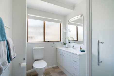 Photo of property in 85 Churton Drive, Churton Park, Wellington, 6037