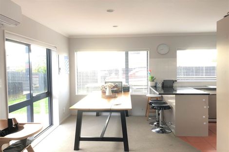 Photo of property in 43 Mili Way, Ranui, Auckland, 0612