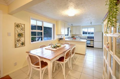 Photo of property in 105 Glenross Street, Glenross, Dunedin, 9011